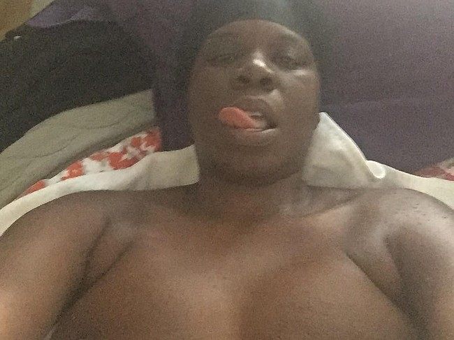 New Leaked Scandal Leslie Jones Nude and Sex Tape Selfie - NuCelebs.com.