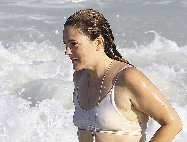 Drew Barrymore Caught In Wet See Through Sport Bra
