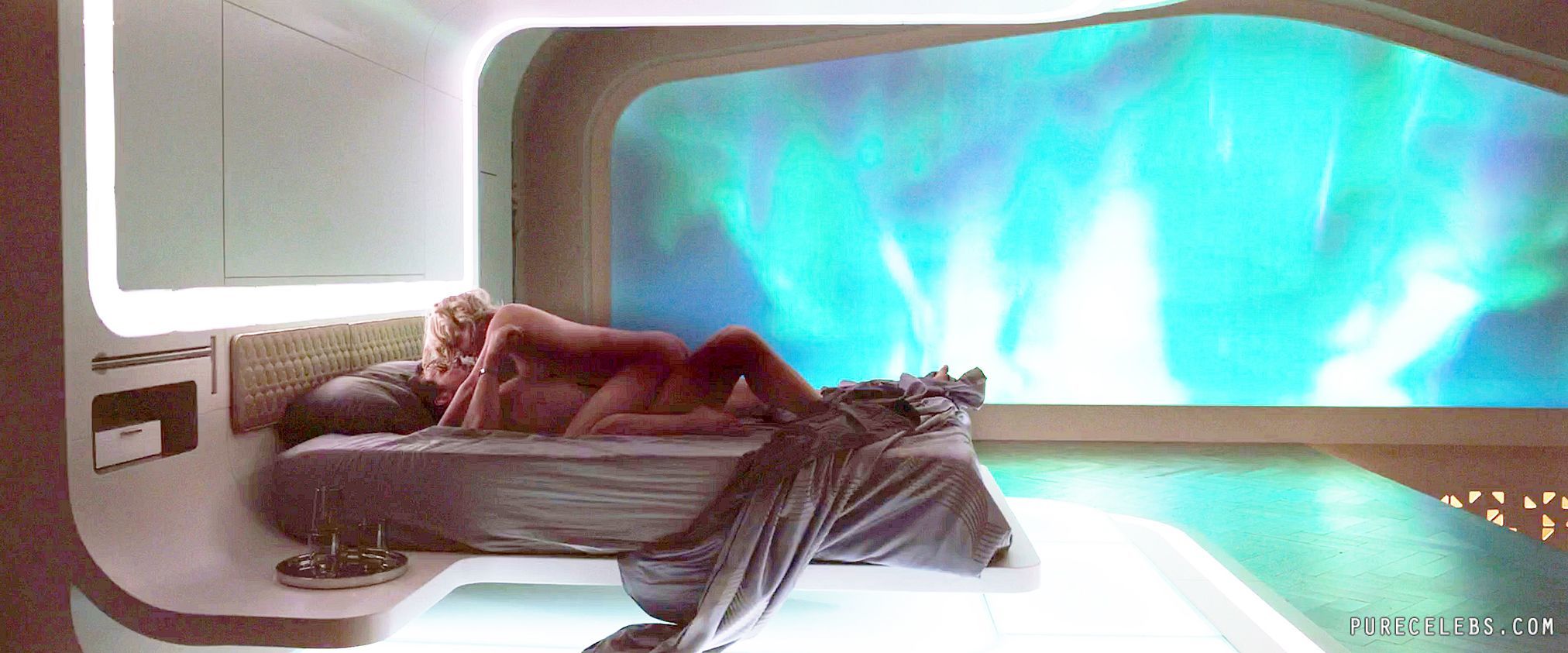 Jennifer Lawrence Nude Deleted Scenes From Passengers (2016) .