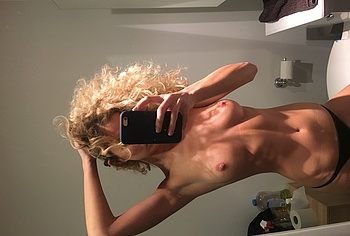 Danielle Knudson Nude