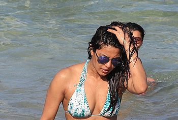 Priyanka Chopra Nude