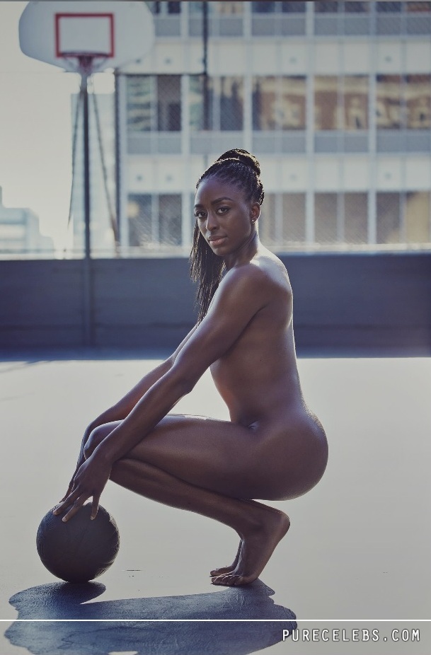Nneka Ogwumike  nackt