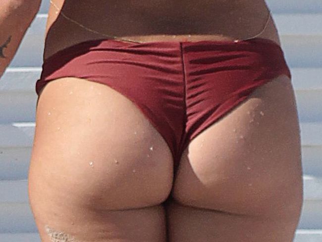 Natalie Martinez Shows Off Her Sweet Butts
