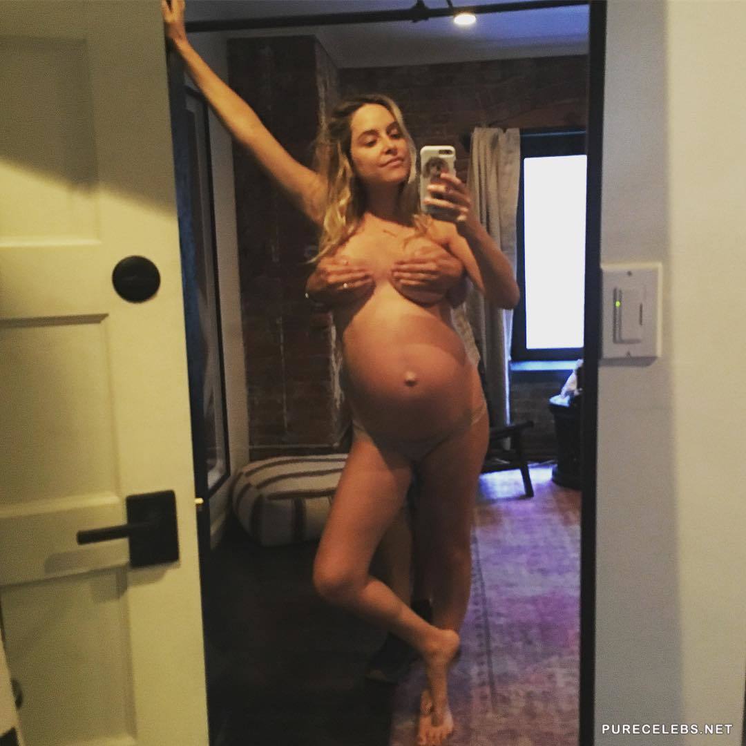 Actress and author Jenny Mollen is celebrating her pregnancy with a series ...