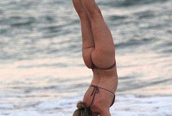 Candice Swanepoel & Doutzen Kroes Nude