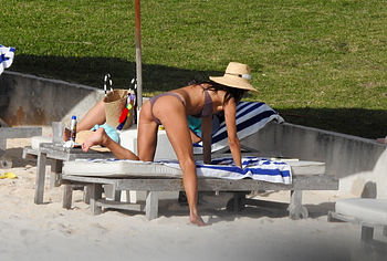 Alessandra Ambrosio nude leaked celebrity