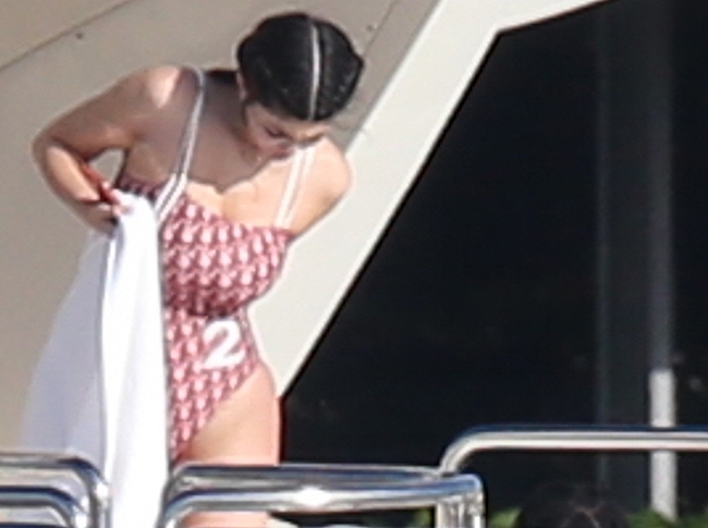 Kylie Jenner Paparazzi Swimsuit Yacht Photos