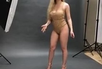 Ariana Faith Carlson nude