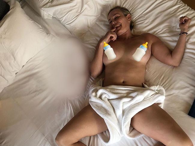 Chelsea Handler Nude Candid Photos Leaked | InfluencerChicks