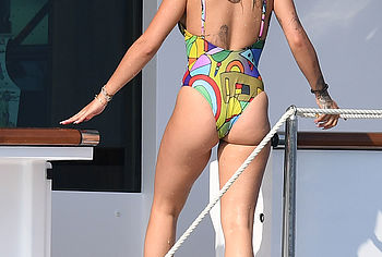 Rita Ora & Cara Delevingne nude