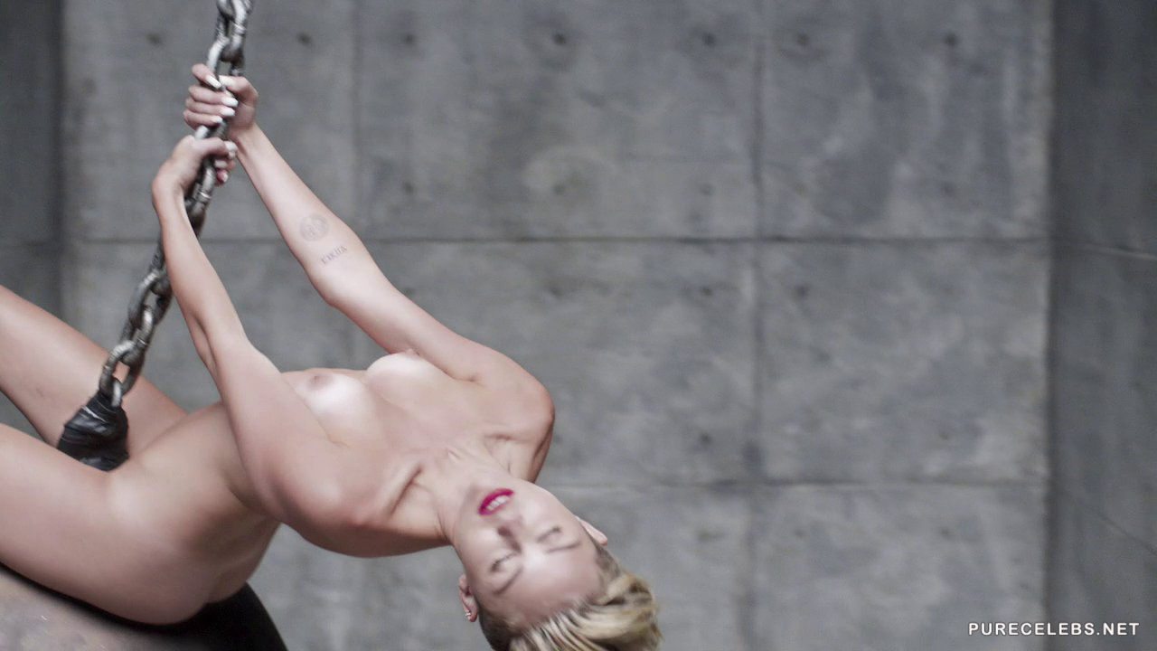 Miley Cyrus Nude In Wrecking Ball Uncensored Version.