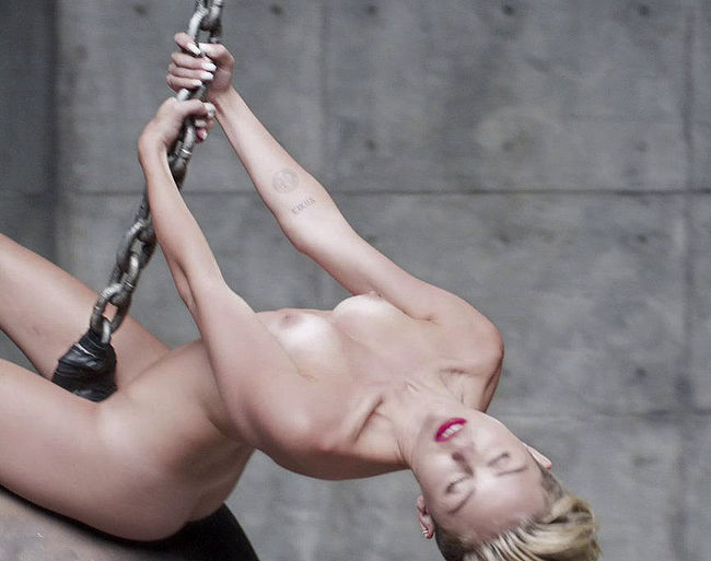 Miley Cyrus Nude In Wrecking Ball Uncensored Version - NuCelebs.com.