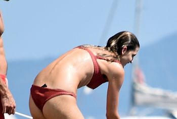Alessandra Ambrosio nude
