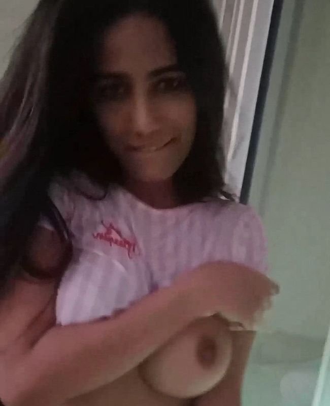 Poonam Pandey Leaked Nude And Sexy Thefappening Photos