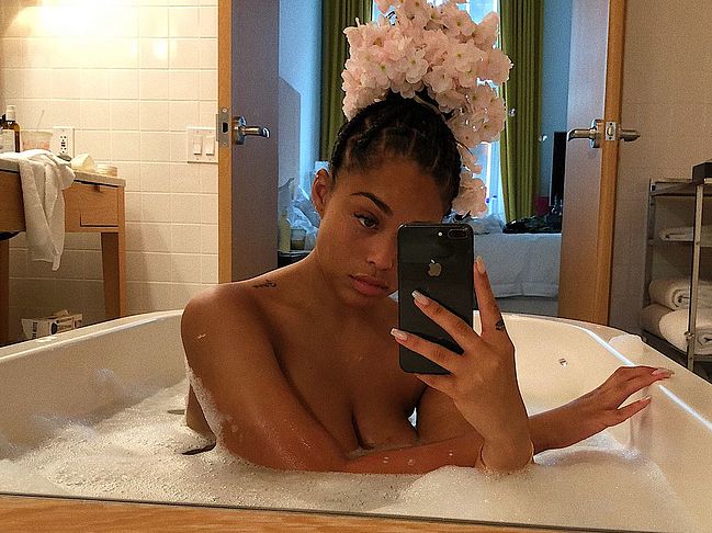 Jordyn Woods Nude And Sexy Photos