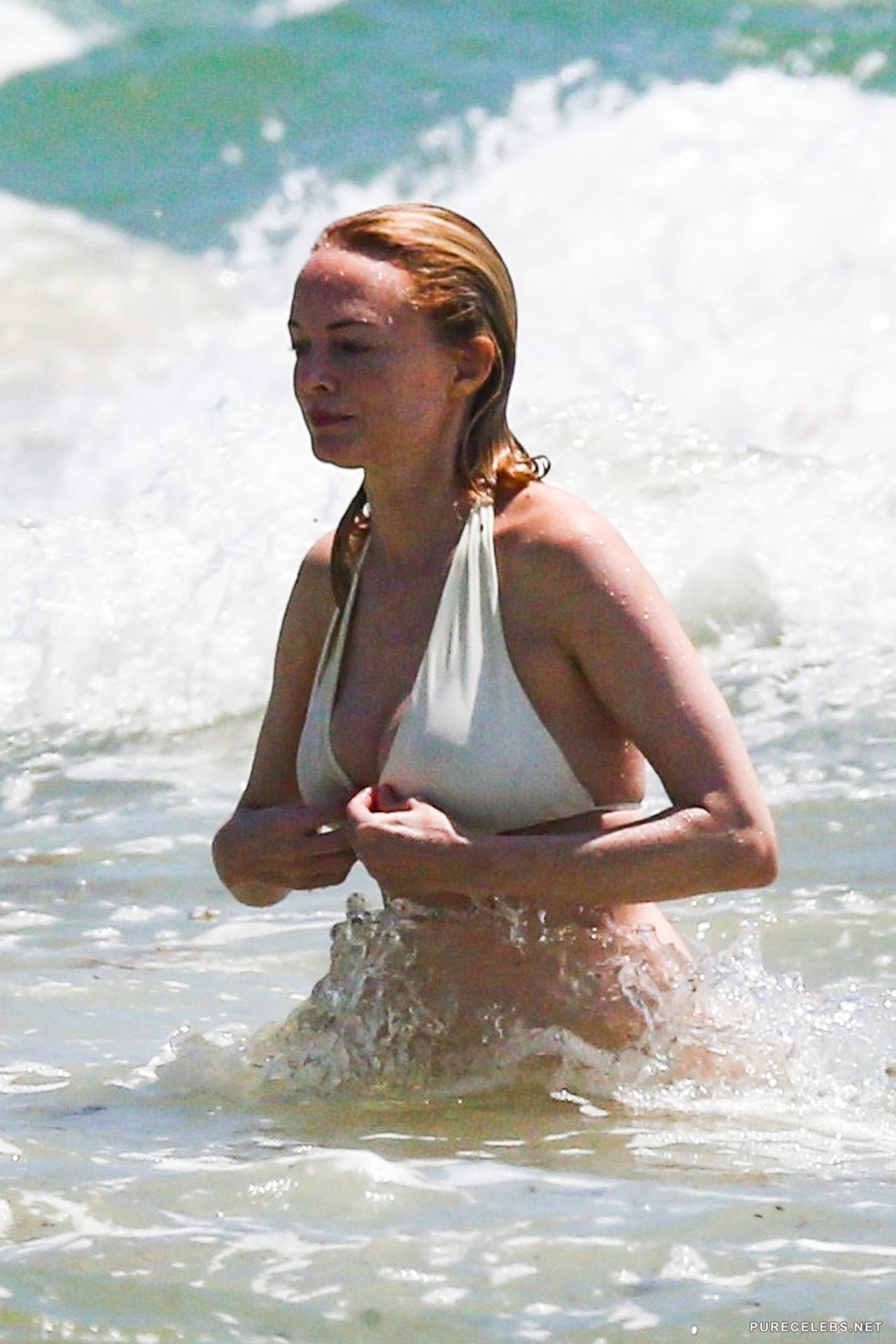 Leaked heather graham caught in sexy bikini on a beach