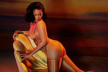 Rihanna nude