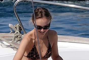 Lily-Rose Depp nude