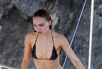 Lily-Rose Depp nude