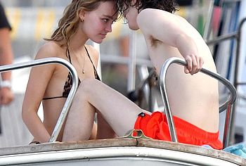 Lily-Rose Depp nude