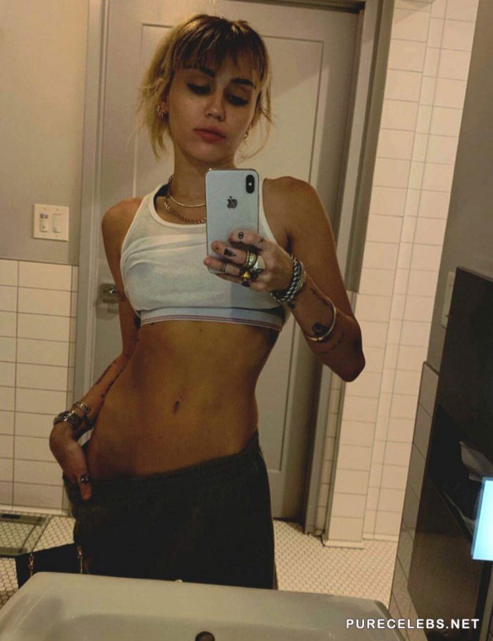 20 Leaked Celebrity Selfies Youve Never Seen Before