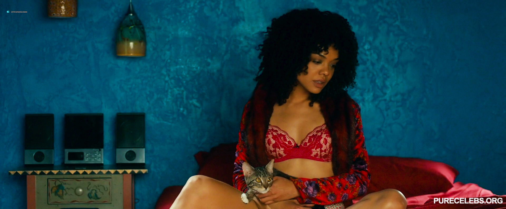 American actress Tessa Thompson starred in the hottest nude scenes in the m...