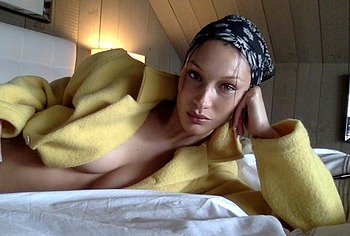 Bella Hadid private nude