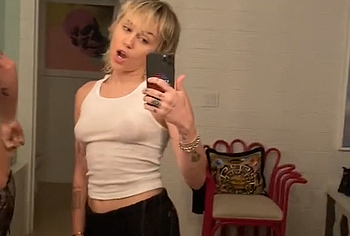 Miley Cyrus sexy