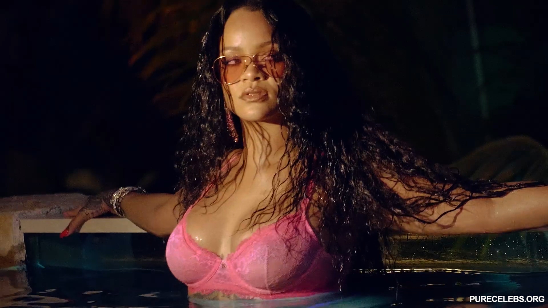 Rihanna nackt sex
