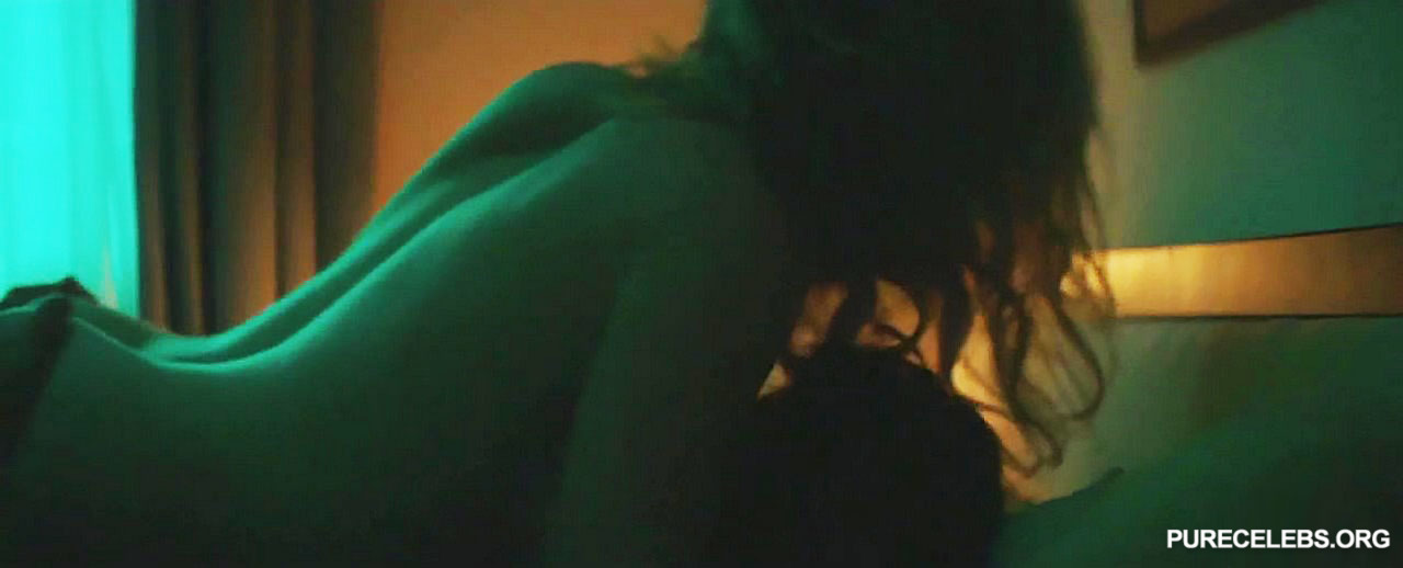 Eliza Taylor Nude Sex Scenes In The November Man.