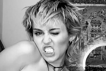 Miley Cyrus naked tits