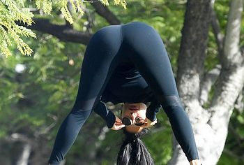 Nicole Scherzinger butt photos
