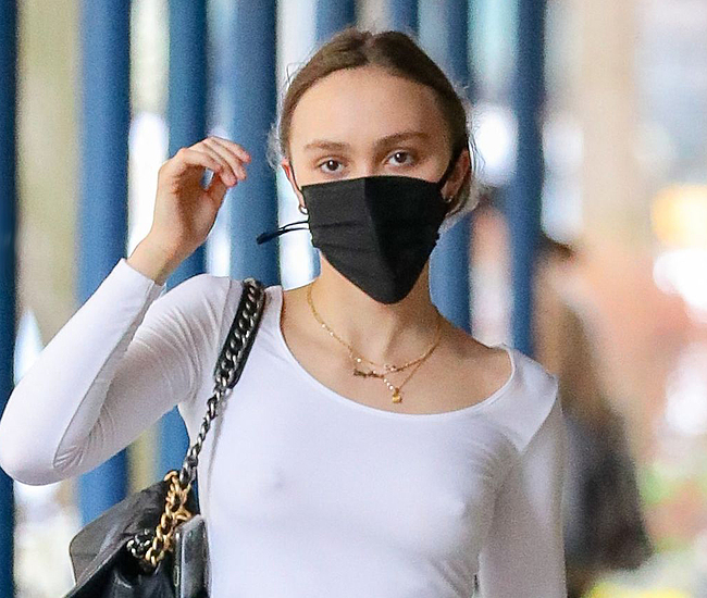 Lily-Rose Depp nude pics