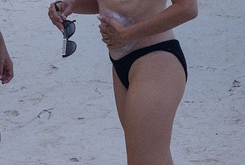 Penelope Cruz ass