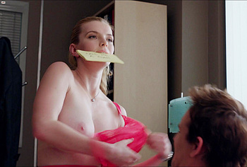 Betty Gilpin nude video