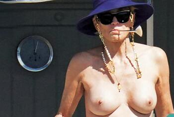 Sharon Stone naked photos