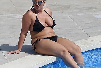 Chanelle Hayes bikini