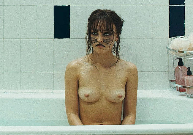 Lily-Rose Depp Nude