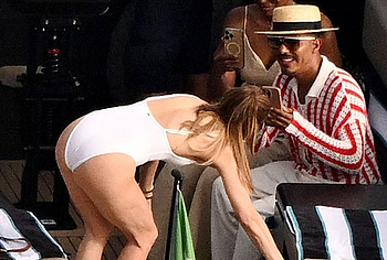 Jennifer Lopez booty