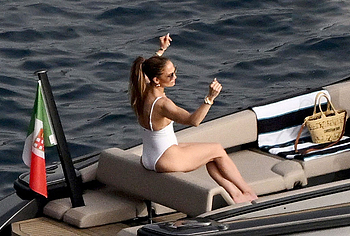 Jennifer Lopez swimsuit