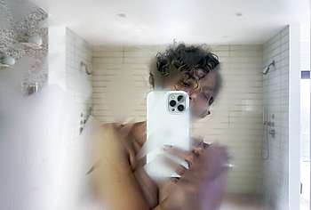 Halle Berry nude selfie