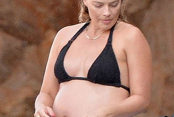 Margot Robbie pregnant