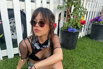 Jenna Ortega pussy