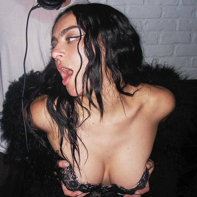 Charli XCX nude boobs