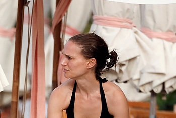 Natalie Portman naked