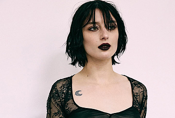 Alice Pagani nip slip