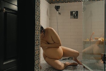 Ilana Glazer exposed