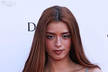 Dixie DAmelio bare tits