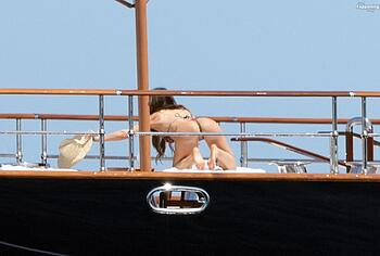 Lauren Sanchez ass nude