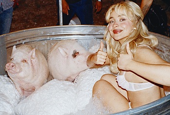 Sabrina Carpenter lingerie